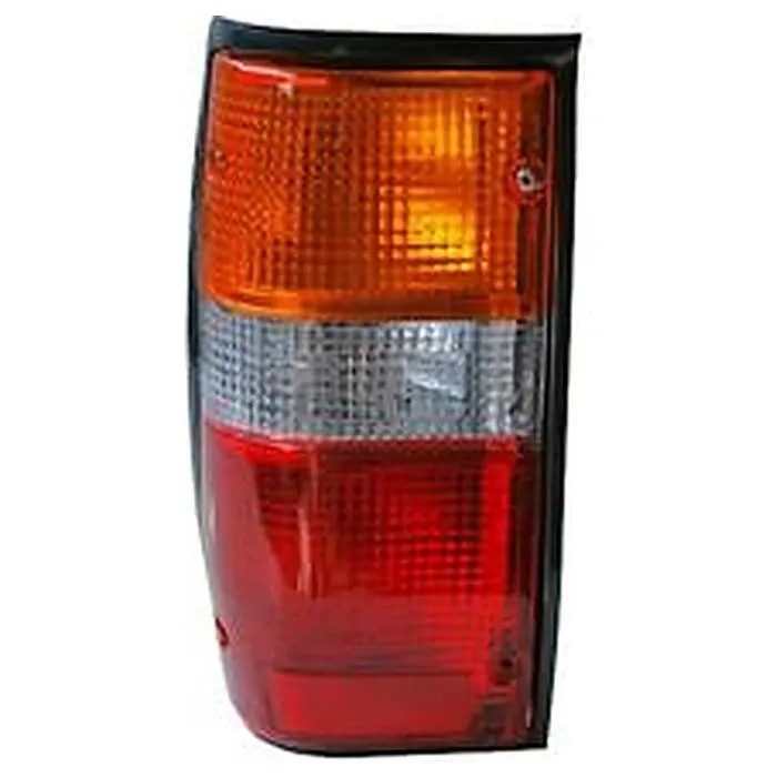 Mitsubishi L200 1986-1996 Farolim Traseiro Esquerdo