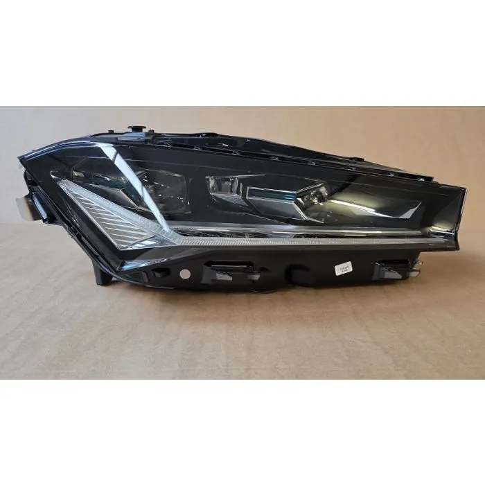 Faro Skoda Superb 4 LED Full Destro Nuovo Originale 3P1941016A
