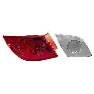 Mazda 3 2003-2006 Vidro de Farolim Traseiro Esquerdo Exterior 5D Vermelho